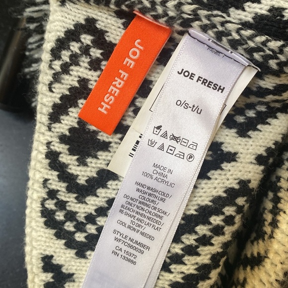 Nordic Inspired Toque - Picture 6 of 6